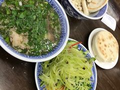 -崇德楼水盆牛羊肉泡馍馆(文艺路店)