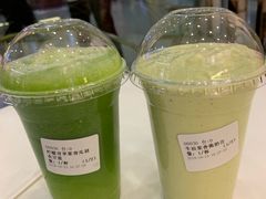牛油果香蕉奶昔-Natural Moment天然果汁(天汇广场igc店)