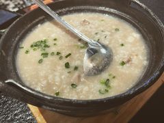 -何妹湿辣牛肉·粤式烧烤砂煲(桂雅路店)