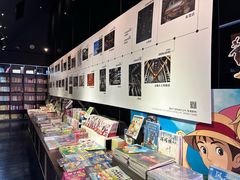 -钟书阁(松江泰晤士小镇店)