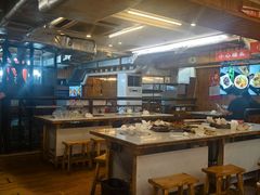 -老东镇啤酒屋海鲜加工·蒸汽海鲜·海鲜烧烤(台东店)