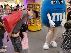 -m豆巧克力世界(上海世茂广场店)