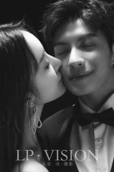 -乐派诗婚纱摄影