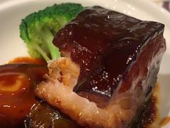 鲜鲍鱼红烧黑猪肉-宁波状元楼酒店(和义路店)