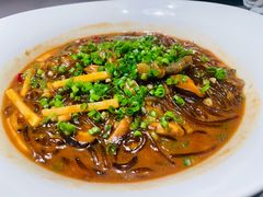 沙蒜烧豆面-荣轩(新荣记环球金融中心店)