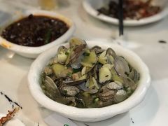 -凤凰路何眼镜香辣蟹(花果园店)