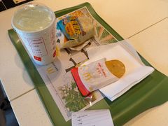 -麦当劳(新天地得来速店)