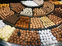 -Laderach 莱德拉(上海环贸iapm店)