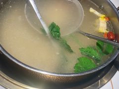 -牛人日志·鲜牛肉骨汤火锅(万科里瑧店)