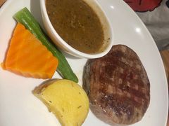 小蜜牛排-斗牛士牛排餐厅(嘉里汇店)
