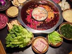 -周小明火锅(黑金冠社区店)