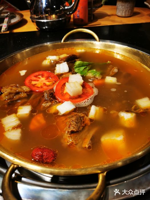 顶顶汤火牛排火锅·经典铜锅涮肉图片