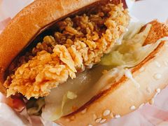 麦辣鸡腿汉堡-麦当劳(静安寺店)