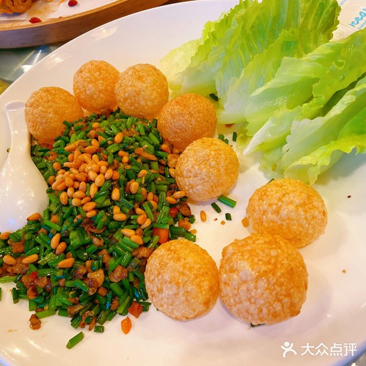 「蚬肉生菜包」一生推，这个好喜欢，舀两勺放生菜叶上