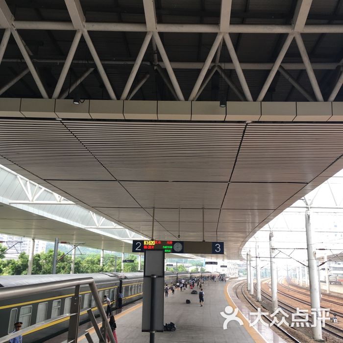 深圳火车东站-东广场