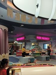 -奈尔宝家庭中心·亲子餐厅(北京东坝万达店)