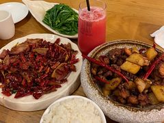 -隔壁老王·家常云南菜(花巷店)