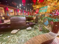 -老滇山寨•云南特色菜•地方菜•民族风情歌舞表演(金碧店)