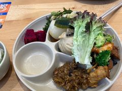 -素满香·全民食养自助(长宁龙之梦店)