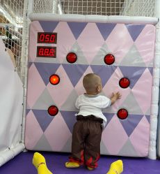 -奈尔宝·儿童乐园·亲子餐厅(华采天地店)