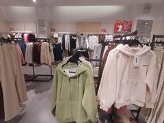 -hotwind热风(民盈山国贸店)