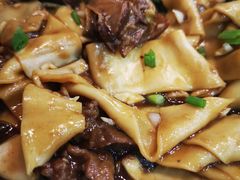 -壹阁胡羊焖饼(特色小吃街店)