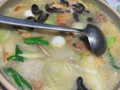 -金牌老碗时尚陕菜(王府井百货店)