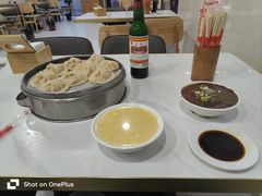 -守鑫水馅包子铺
