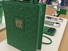 -华为授权体验店(中山公园来福士)