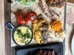 -Mark&Mars Restaurant