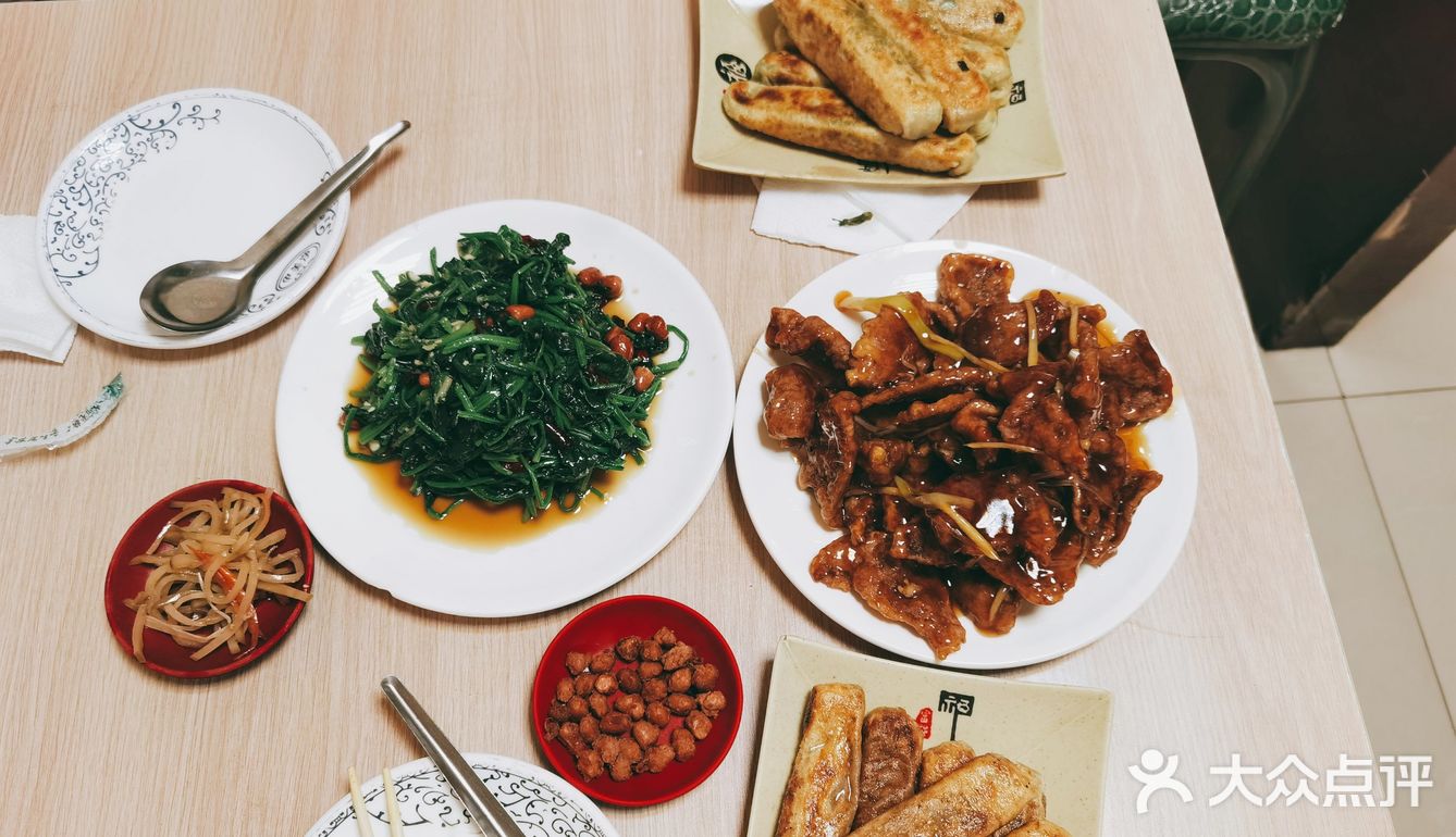 这不放假了特意打车来这家百年老店尝尝