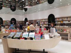 -钟书阁(群光广场店)