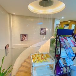 -比华利美容医院