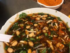 沾水有特色-全有福烙锅店小院