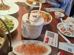 -川流不息·地道川菜·小龙虾(松东路店)