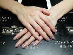 -悦指间美甲美睫