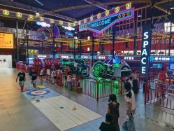 点击看大图 -多乐岛运动游乐城(杭州店)