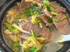 -闫家驴肉老店(华电一校店)