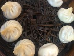 iphone_upload_pic-老上海食惠裡小籠包生煎包
