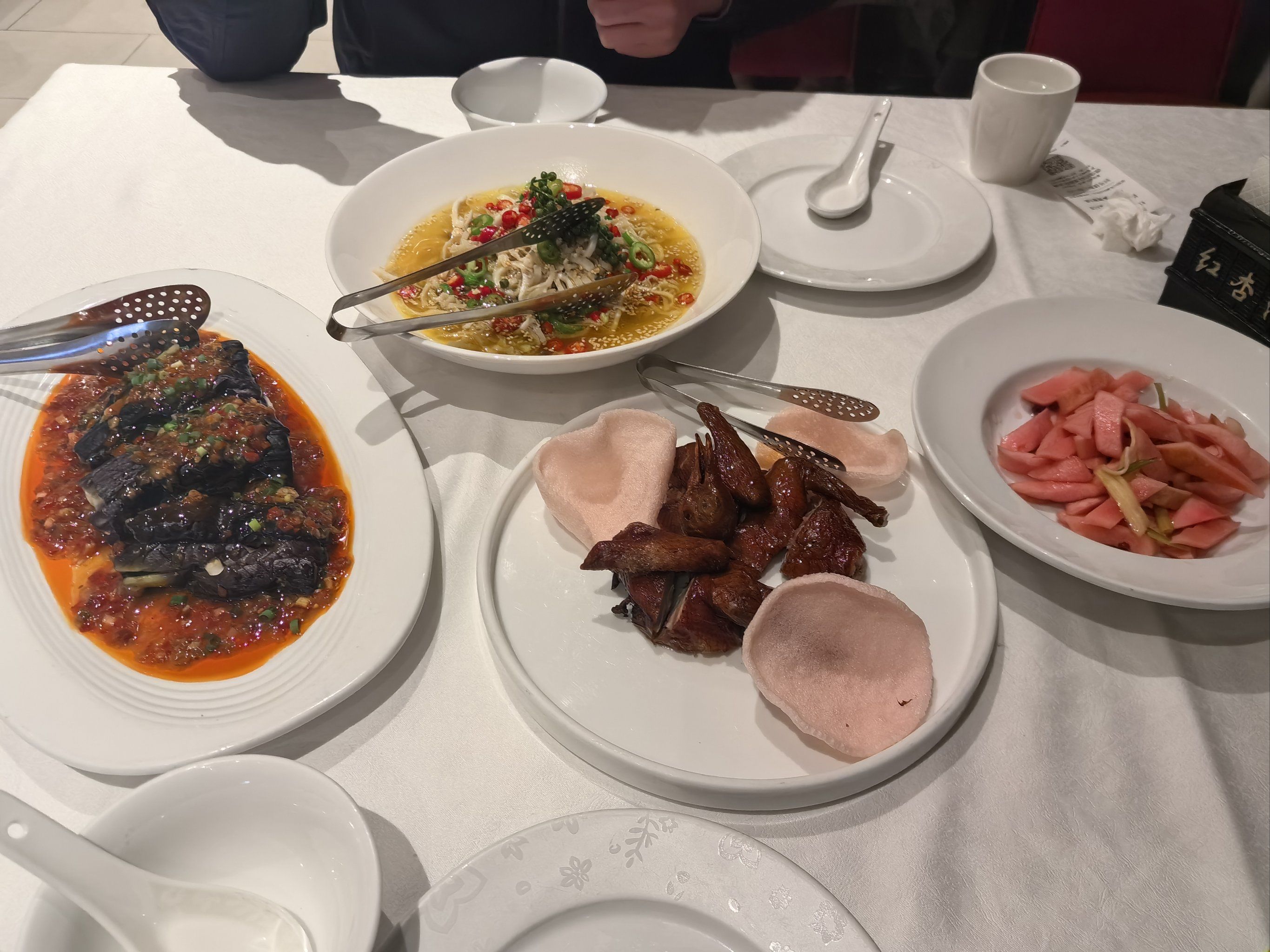 正宗川菜还得这样的老品牌来坚守「红杏酒家(锦苑店)」