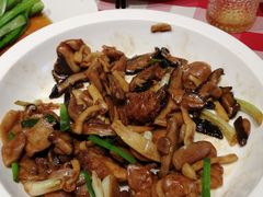 橄榄油三种蘑菇-西贝莜面村(近铁城市广场店)