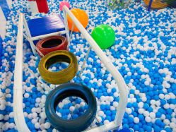 -开心哈乐亲子乐园(东森时尚百货店)