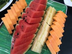 -光海鲜鱼翅餐厅(叻差拉披色路店)