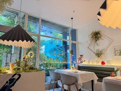 -春树下·树屋花房西餐厅(罍街AS1980店)