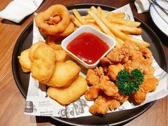 炸物拼盆-Ambra Haus琥珀屋精酿餐厅(宝山店)