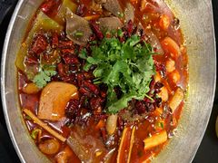 -川流不息·地道川菜·小龙虾(新松江路店)