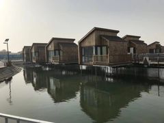 -裕龙汤泉