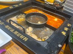 -老牌坊云南鱼豆花火锅(嵩山店)
