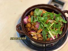 -胡须佬鸡煲四季火锅(龙珠大道店)