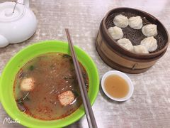 招牌鲜肉小笼-曼曼汤包(建国西路店)